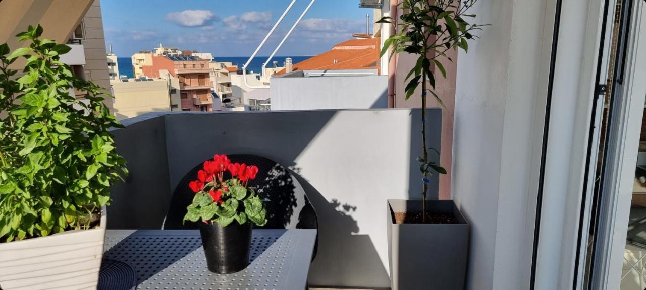 Bright & Modern Apt With View Ираклион Экстерьер фото